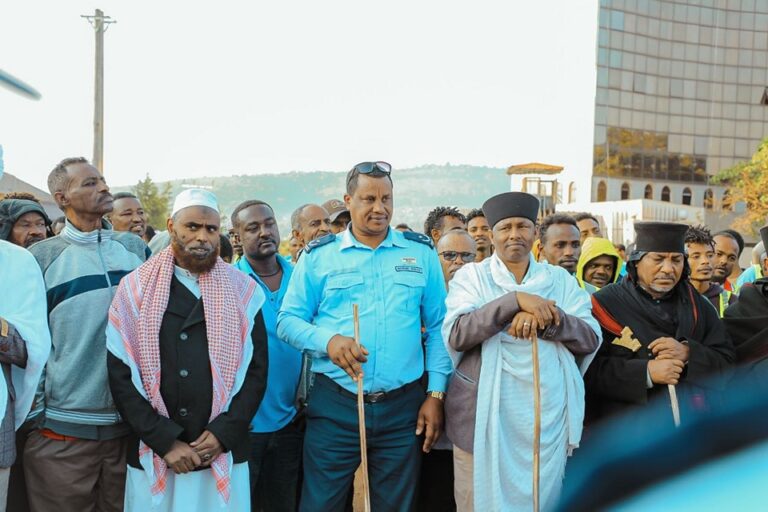 በሐረሪ ክልል የሰላምና ፀጥታ አስተዳደር ቢሮ “የመስቀል ደመራ በዓል በማስመልከት የፅዳት መርሃ ግብር ተከናወነ
